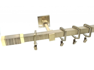 Kovové garnýže jednořadé hranaté - BROOKLYN Coney mosazné